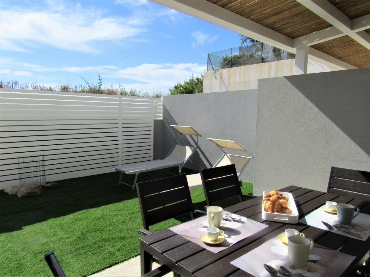 Casa Malaga Apartment Марина ди Рагуса Екстериор снимка