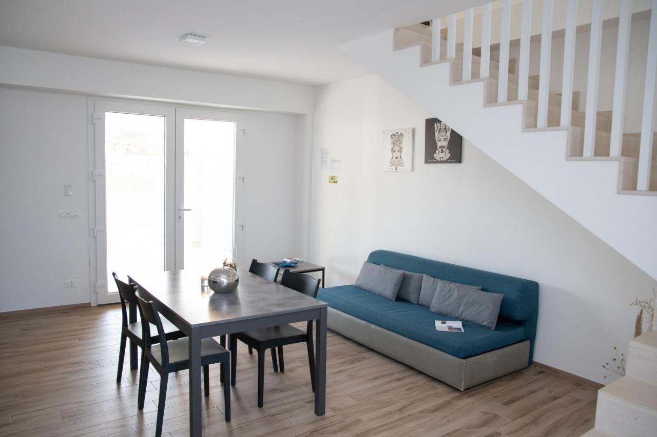 Casa Malaga Apartment Марина ди Рагуса Екстериор снимка